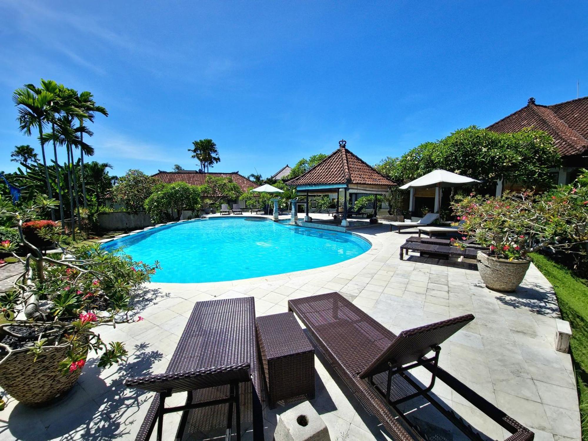 Nipuri Resort And Villas Seminyak By Kamara Buitenkant foto
