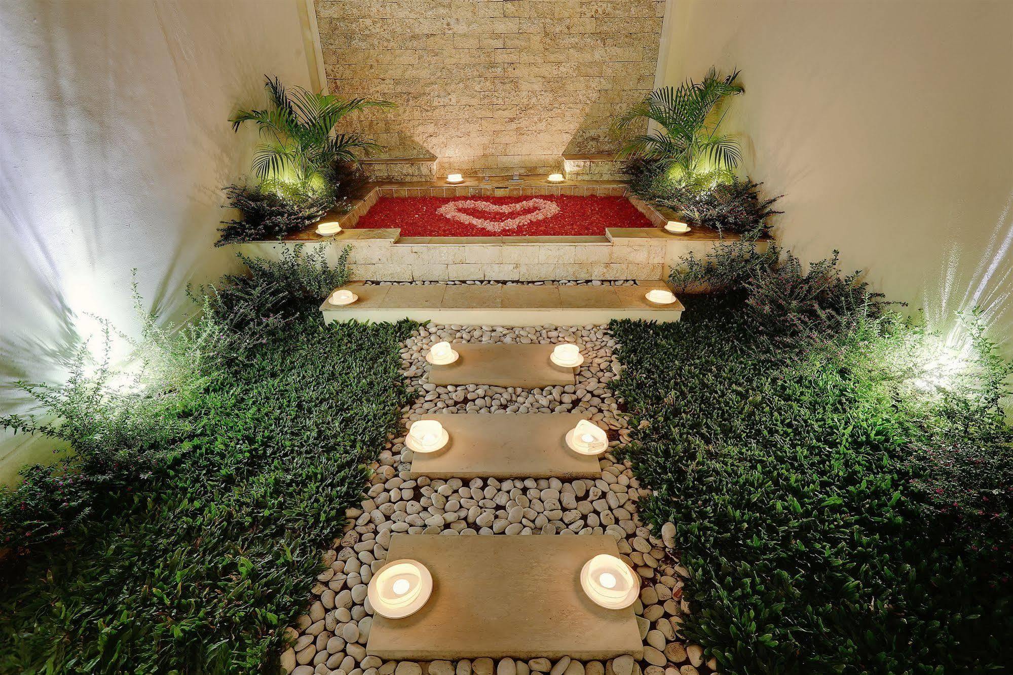 Nipuri Resort And Villas Seminyak By Kamara Buitenkant foto