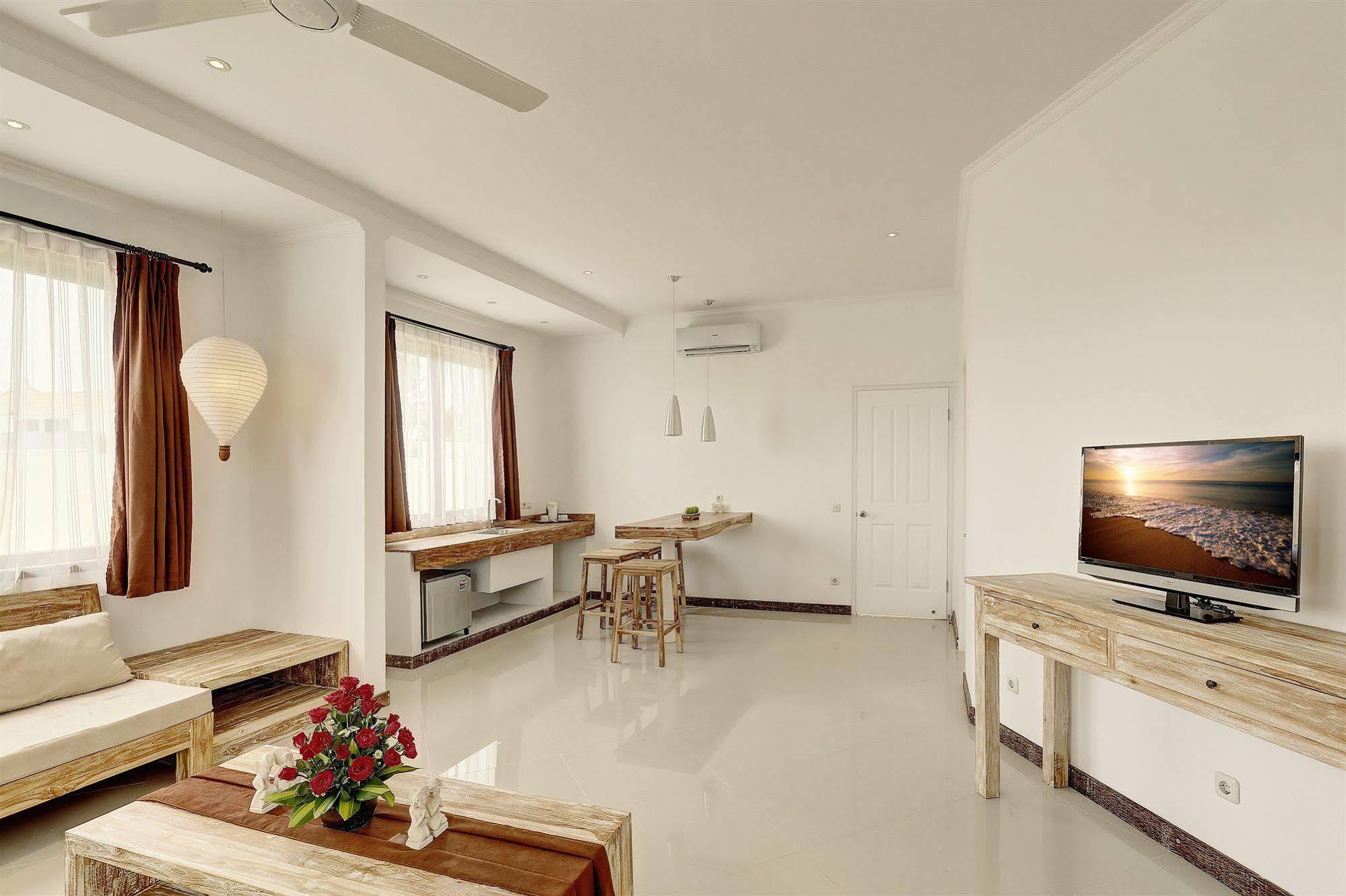 Nipuri Resort And Villas Seminyak By Kamara Buitenkant foto